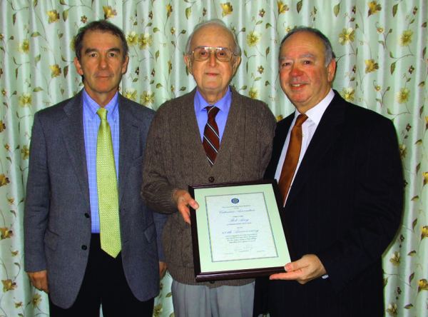 Bob Airey receiving his 60-year scroll pic:AM