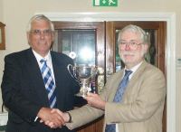 York recieves the Loving Cup. pic:ES/HN