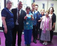 Chris Sullivan presenst cheque to York DH SCBU